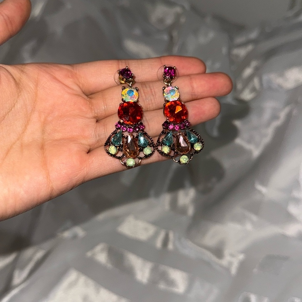 Elegant Multicolor Drop Earrings - Picture 9 of 16